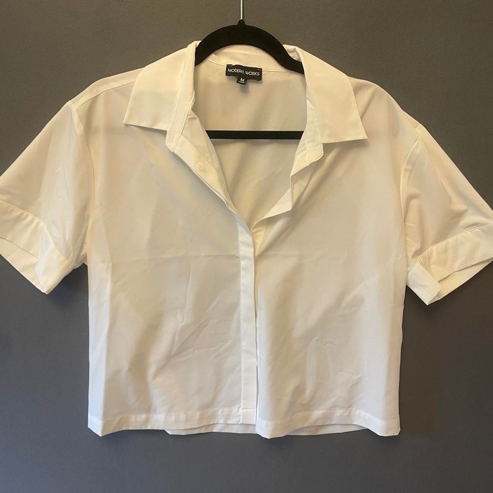 Modern Works Women's White Button Front Blouse M Short Sleeve Collared Business